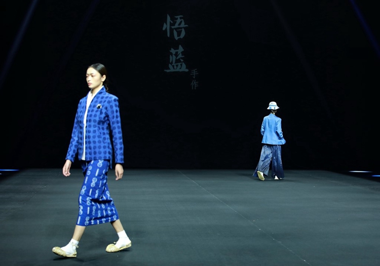 九游娱乐：时装周上国潮风(图7)