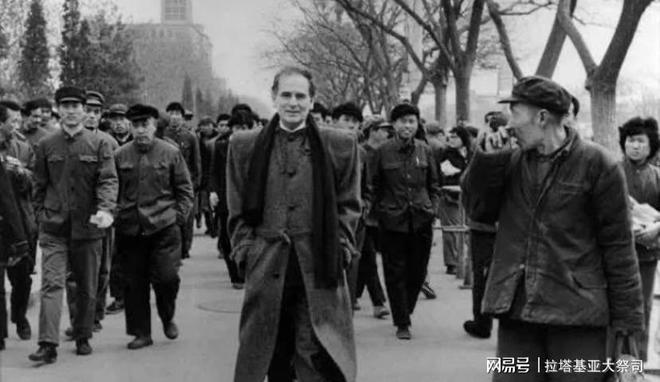 90年代10大男士潮牌(图9)
