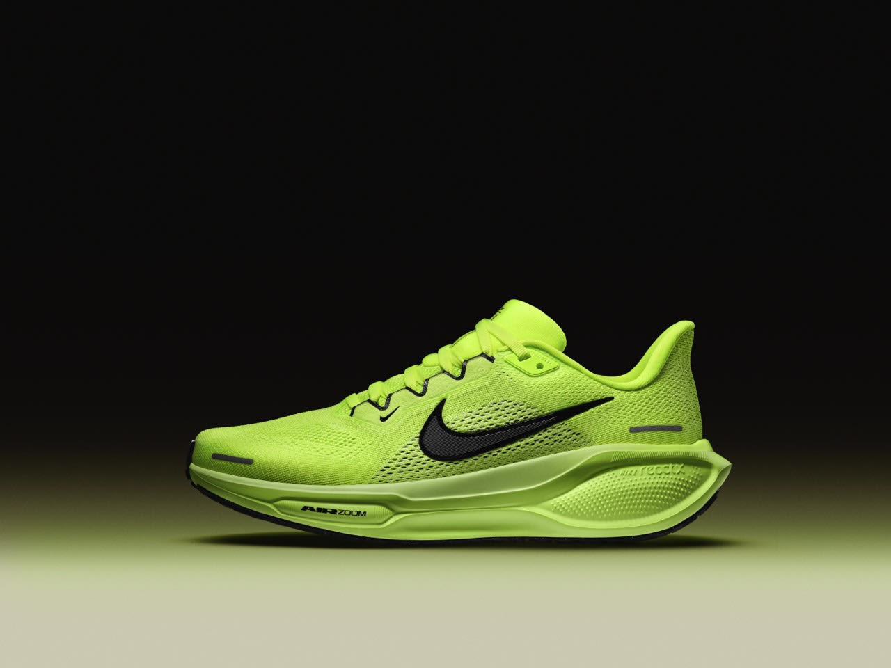 九游娱乐：NikePegasus41：今夏为跑者带来更强的能量回馈(图2)