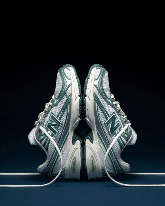 液态银！「新百伦NewBalance」经典复古跑鞋740要复刻了(图2)