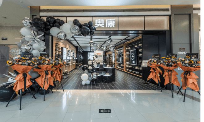 中产不爱穷鬼不穿股价闪崩销量暴跌一代鞋王“跌落神坛”(图6)