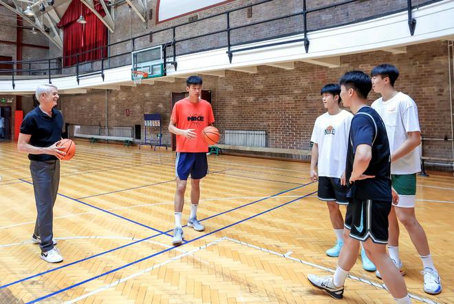 九游娱乐：耐克换帅：32年“老将”将回归现任总裁曾被炮轰决策失误(图2)