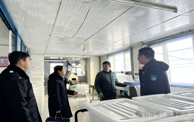 根河开展元旦、春节期间餐饮具集中消毒服务单位卫生监督专项检查工作(图1)