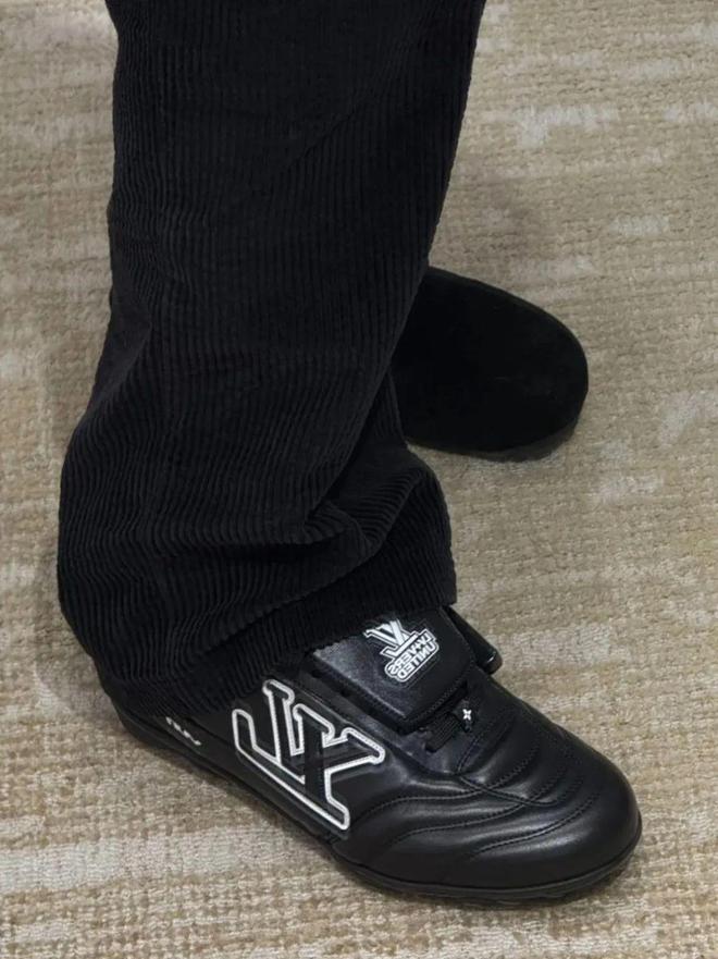 九游娱乐：PUMA「赛车鞋」还能继续玩？薄底sneakers潮流持续中！(图3)