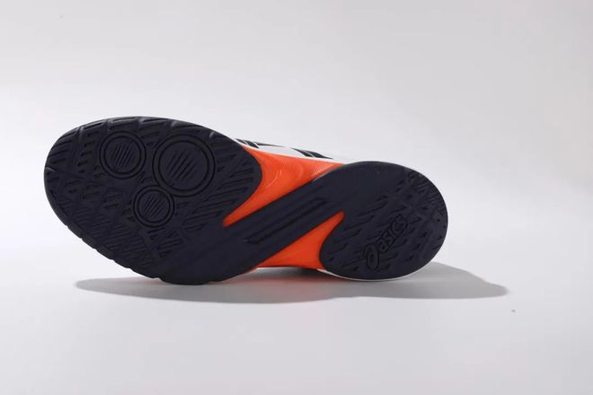 互动•有礼｜ASICS极光PB测评：性能与颜值兼具的战靴(图3)