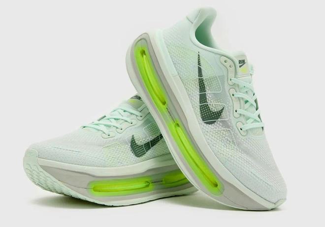 Nike「顶级缓震」新鞋！这配色更适合夏天！(图1)