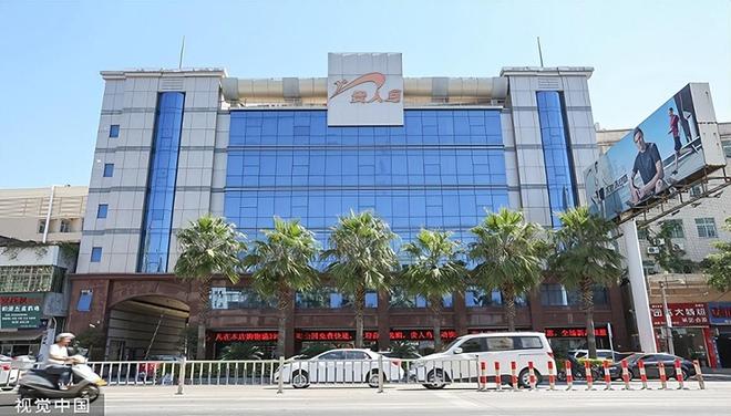 九游娱乐：曾被吹上天如今却跌落神坛的5大国产运动鞋看谁还在乱跟风？(图13)
