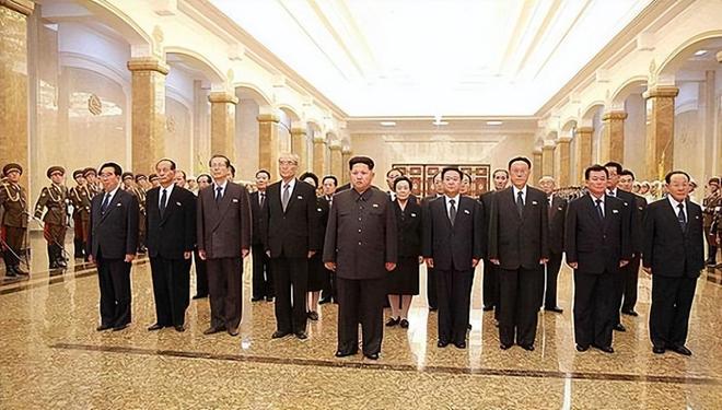 九游娱乐NineGame：金正恩大笔一挥副部长被连夜押走还有3条大鱼朝鲜不养闲人(图11)