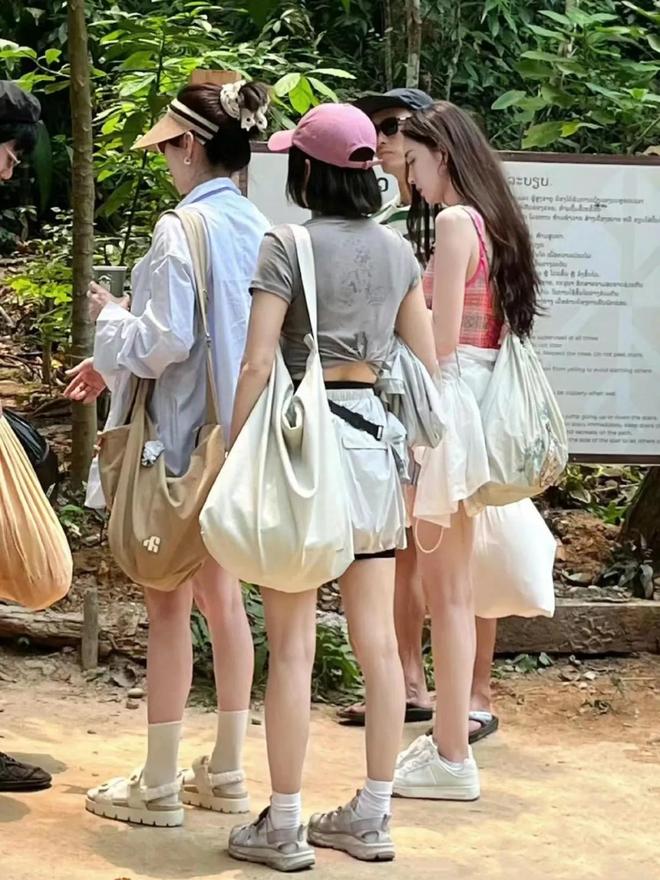 九游娱乐：中国中产三件套被一双“臭鞋”抢了风头(图9)