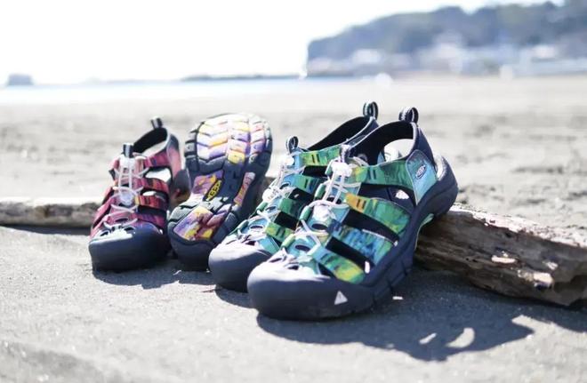 九游娱乐：中国中产三件套被一双“臭鞋”抢了风头(图14)