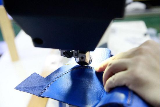 九游娱乐NineGame：肥东真皮女鞋畅销全球(图2)