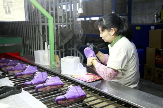 九游娱乐NineGame：肥东真皮女鞋畅销全球(图4)