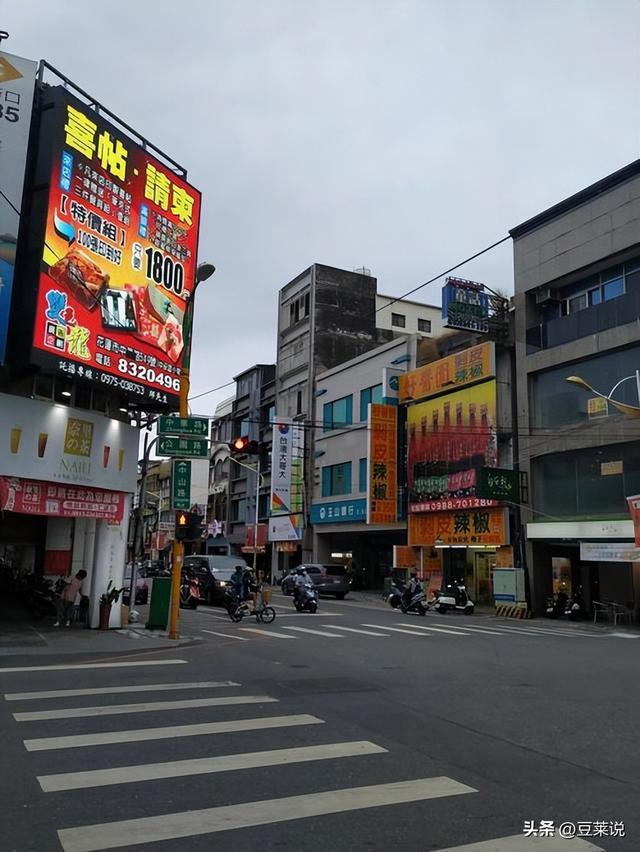 “一代鞋王”达芙妮没落关6000家店亏40亿都是红颜祸水惹得祸(图4)