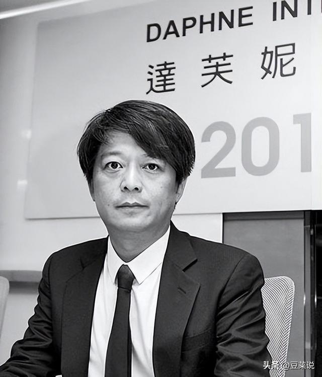 “一代鞋王”达芙妮没落关6000家店亏40亿都是红颜祸水惹得祸(图11)