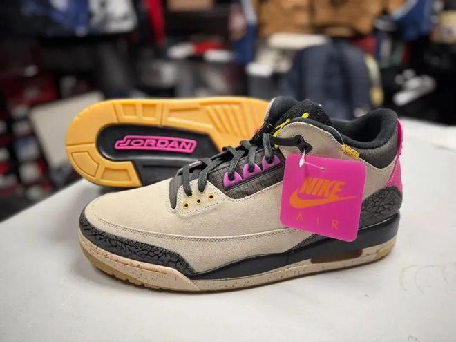 罕见曝光!ACG配色的AJ3你见过吗?(图1)