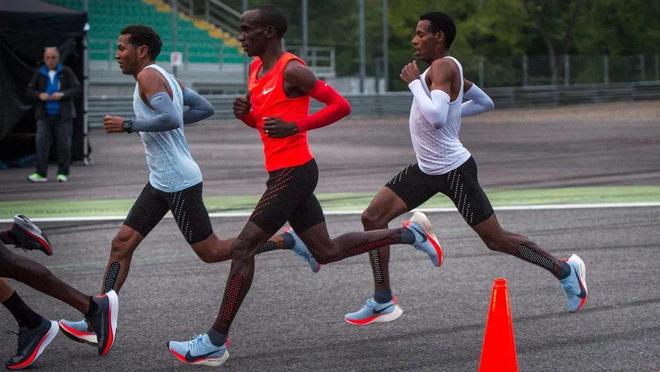 九游娱乐:牛!中国制造已经强到如此可怕了!百元造某克某迪千元级跑鞋!(图2)