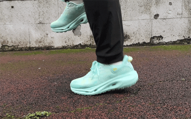 九游娱乐:牛!中国制造已经强到如此可怕了!百元造某克某迪千元级跑鞋!(图13)