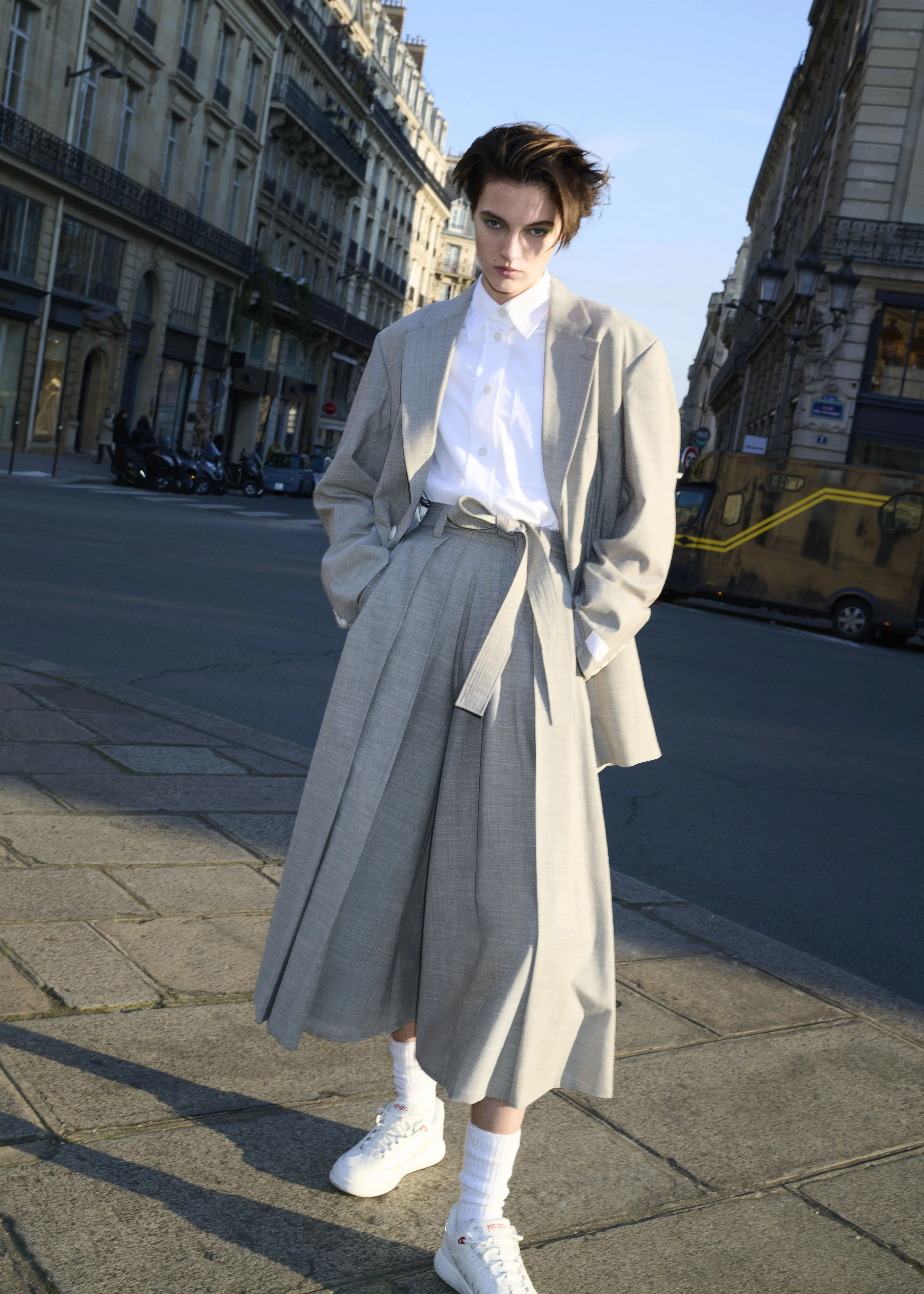 九游娱乐NineGame：艺术总监NIGO重磅呈现KENZO2024春夏系列广告大片(图2)