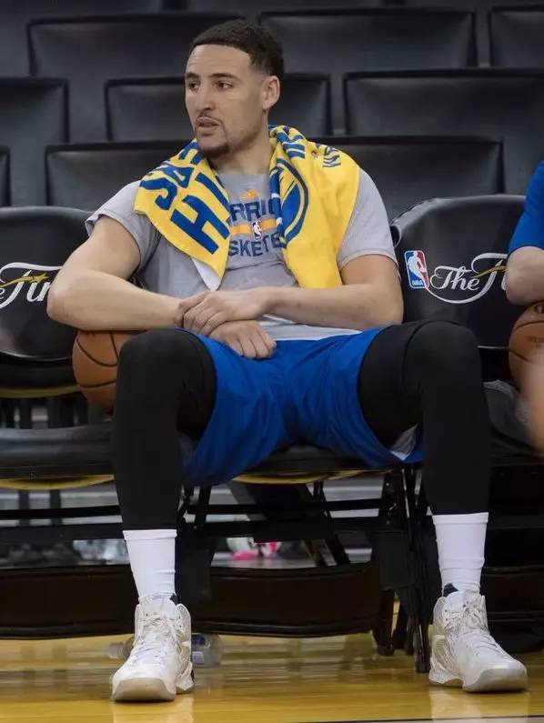 九游娱乐NineGame：没错！今日总决赛还有这些鞋值得关注(图8)