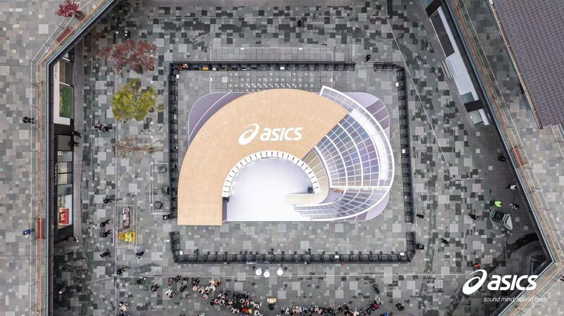 以专业作答跑者需求亚瑟士跑鞋方程式解锁赛季新境(图1)